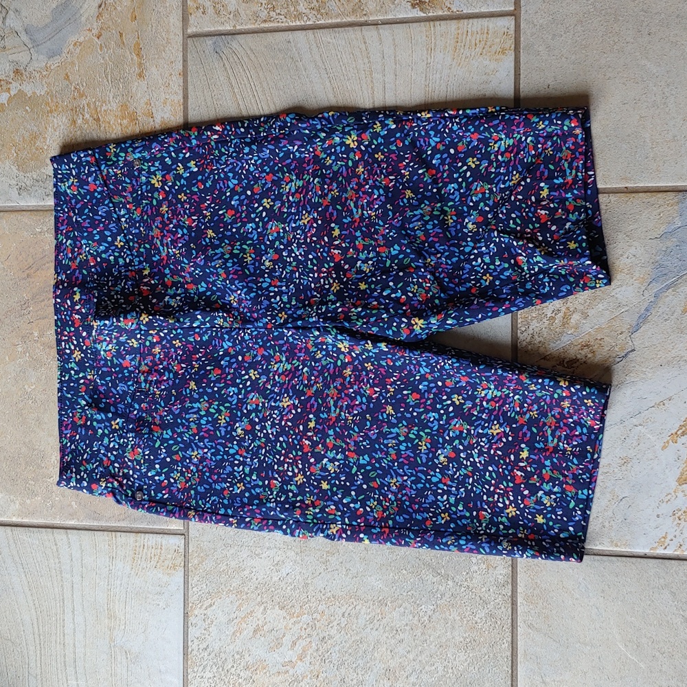 Rafaella Comfort Multicolored Shorts, Size 6